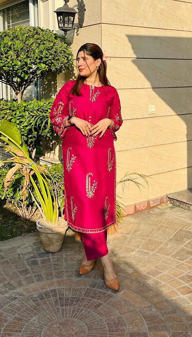 Amber Embroidery 2pc ✨